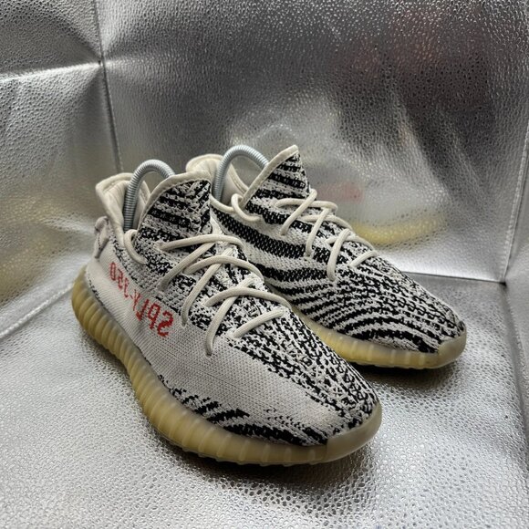 Size 7 Adidas Yeezy Boost 350 V2 Zebra White Black Mens Running Shoes CP9654 - Picture 3 of 11